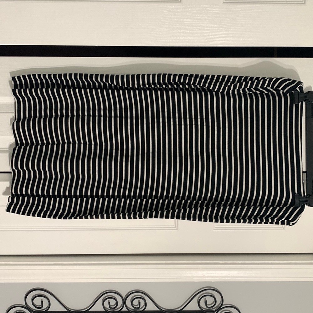 Midi length striped cotton skirt